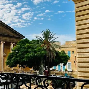 https://house-of-character-in-valletta.qawrahotelsmalta.org